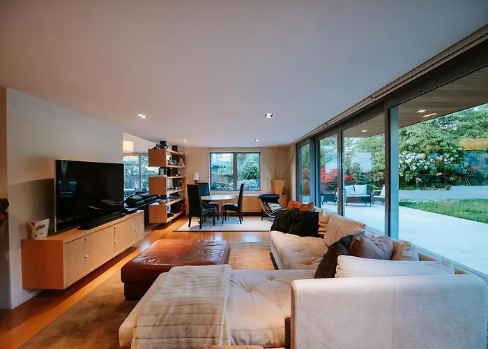 Lakeside Road - Sleeps 8 - Views - Front *